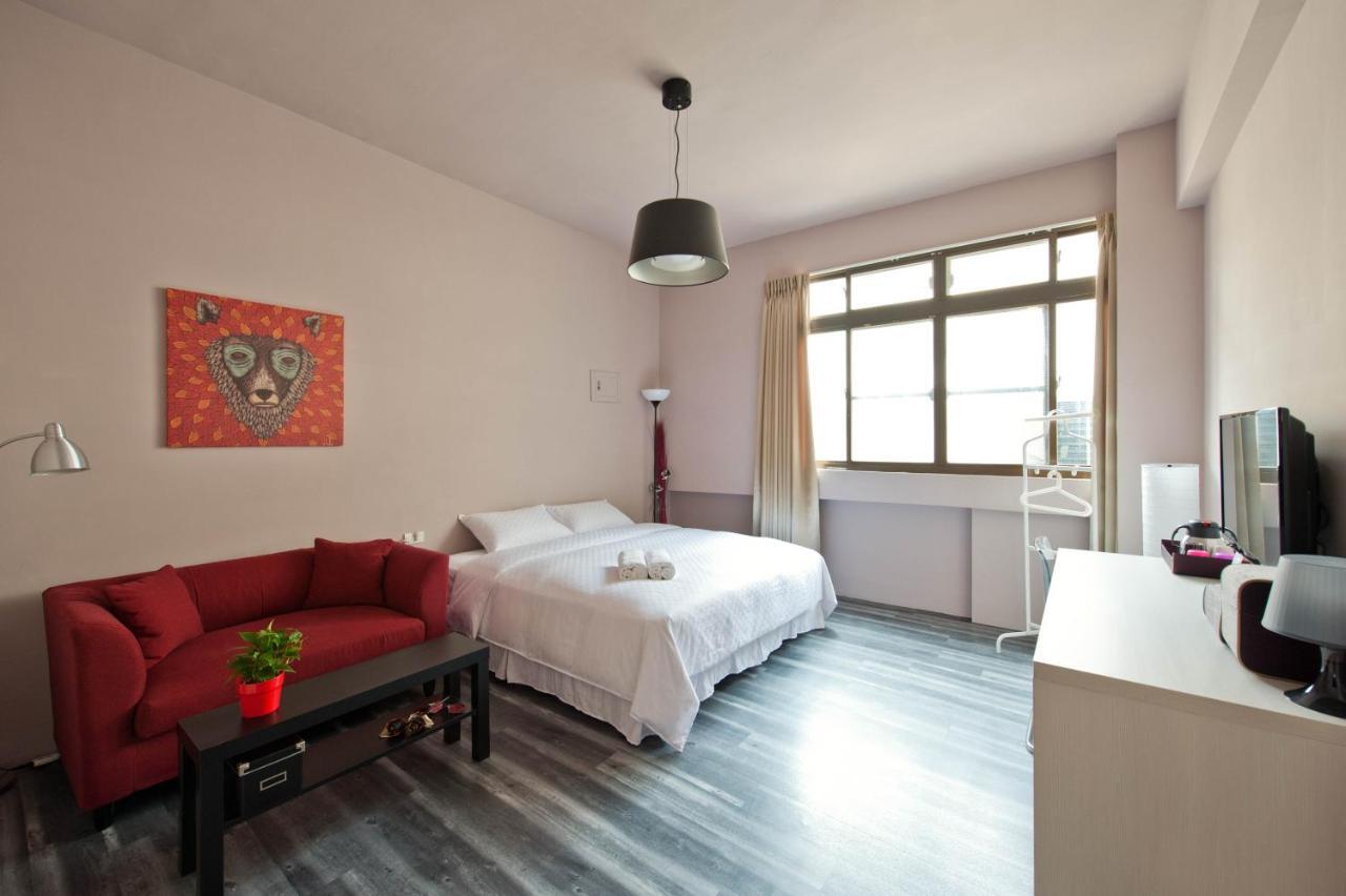 Leo 111/Arena Ruifeng Hotel Kaohsiung Buitenkant foto