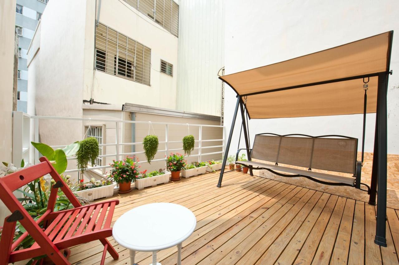 Leo 111/Arena Ruifeng Hotel Kaohsiung Buitenkant foto