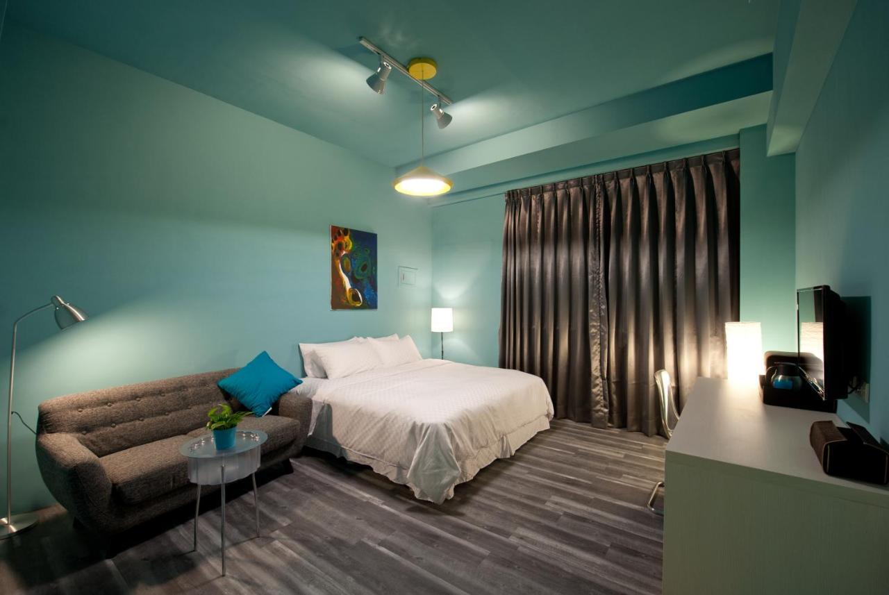 Leo 111/Arena Ruifeng Hotel Kaohsiung Buitenkant foto