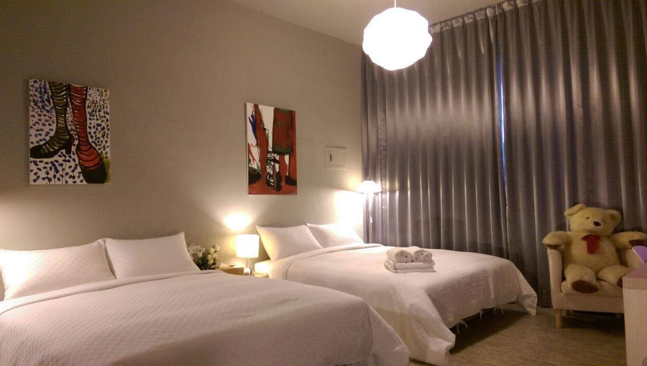 Leo 111/Arena Ruifeng Hotel Kaohsiung Buitenkant foto